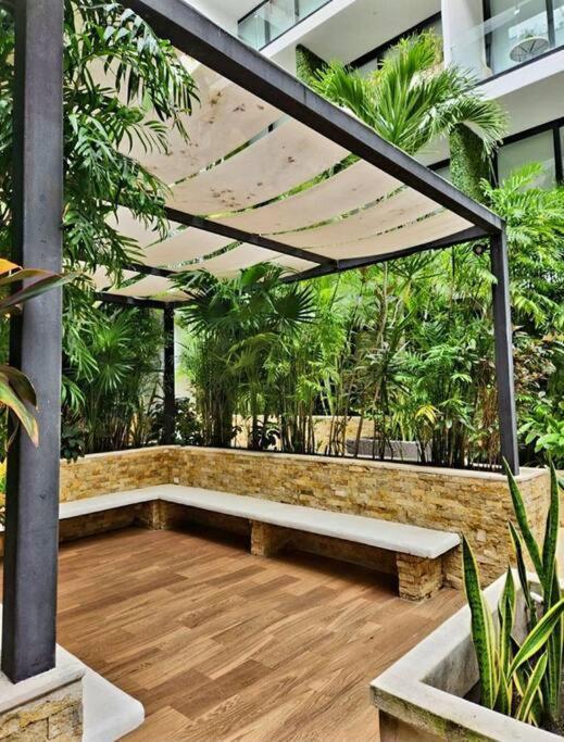 Stunning 1 Bdrm Condo Gym-Pool 10 Min To The Beach & Quinta Av Плайя-дель-Кармен Екстер'єр фото