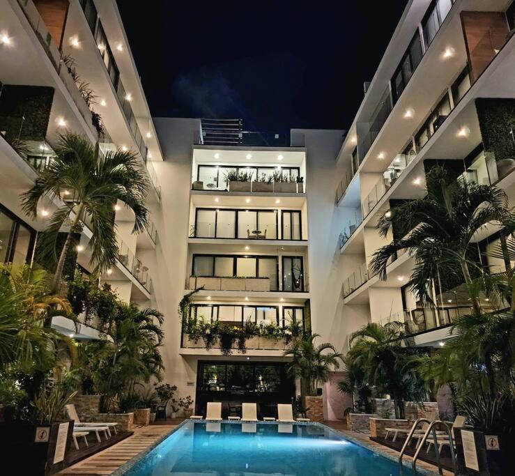 Stunning 1 Bdrm Condo Gym-Pool 10 Min To The Beach & Quinta Av Плайя-дель-Кармен Екстер'єр фото